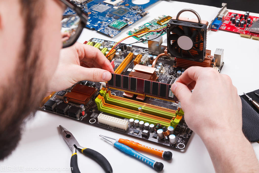 關于技術員升級后計算機服務關閉的通知